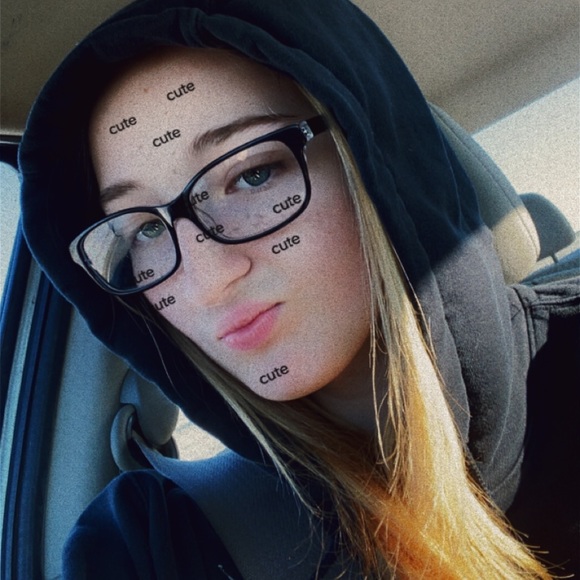 Meet your Posher, Harlee - Picture 1 of 1